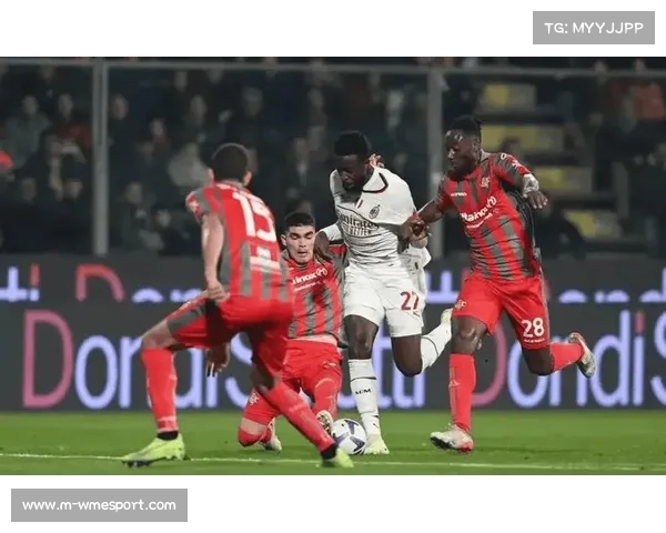 科莫vsAC米兰：主队五连败遇防线危机，米兰争冠战意明确